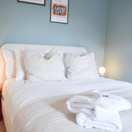 Central Stays - Luxury Central Townhouse - With Free Parking Chester Exterior photo